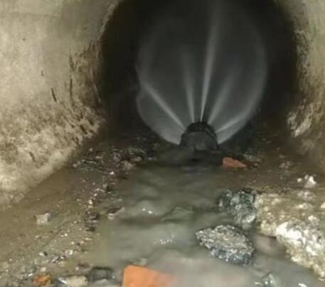 蒋湖农场市政管道清淤