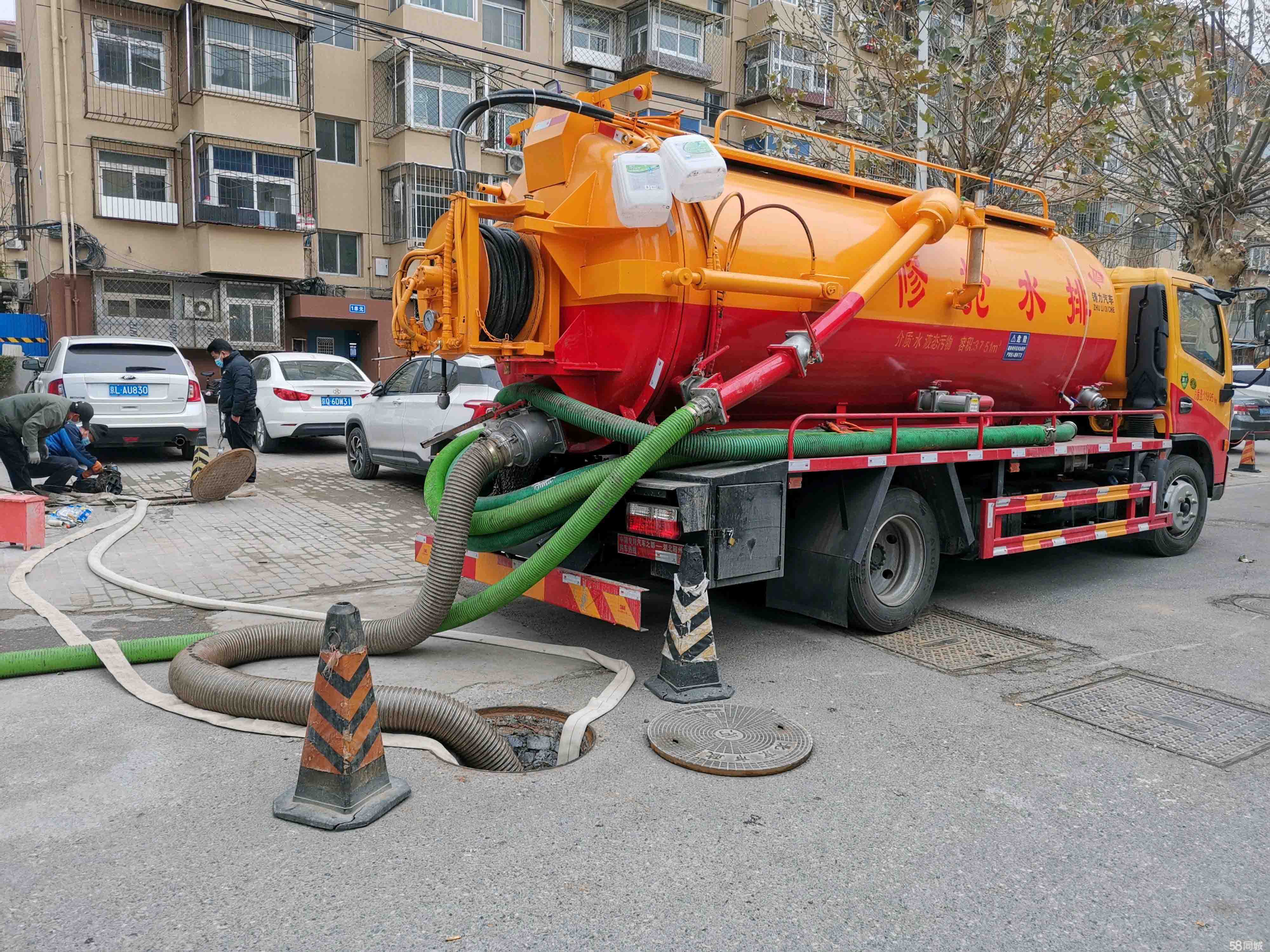 蒋湖农场抽粪吸污